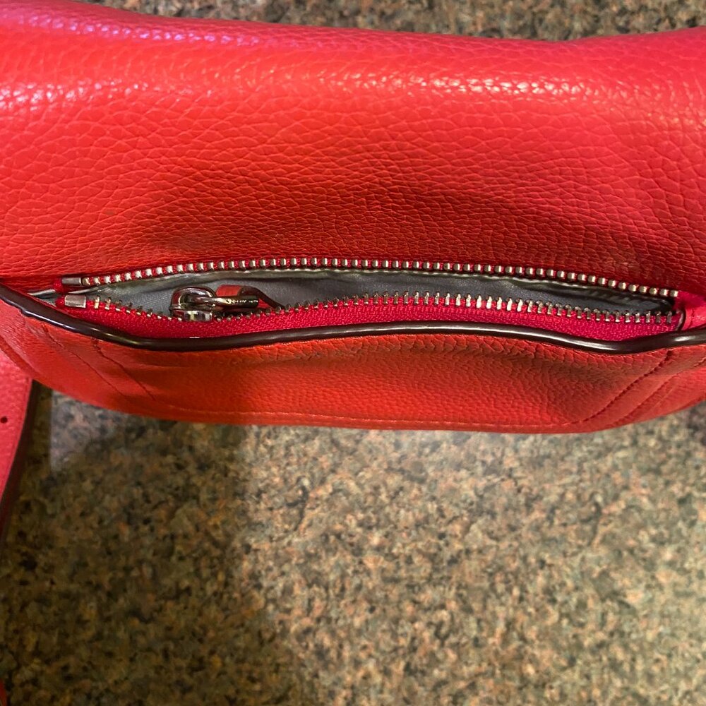 Marc Jacobs Poppy Red Crossbody - Picture 3 of 9